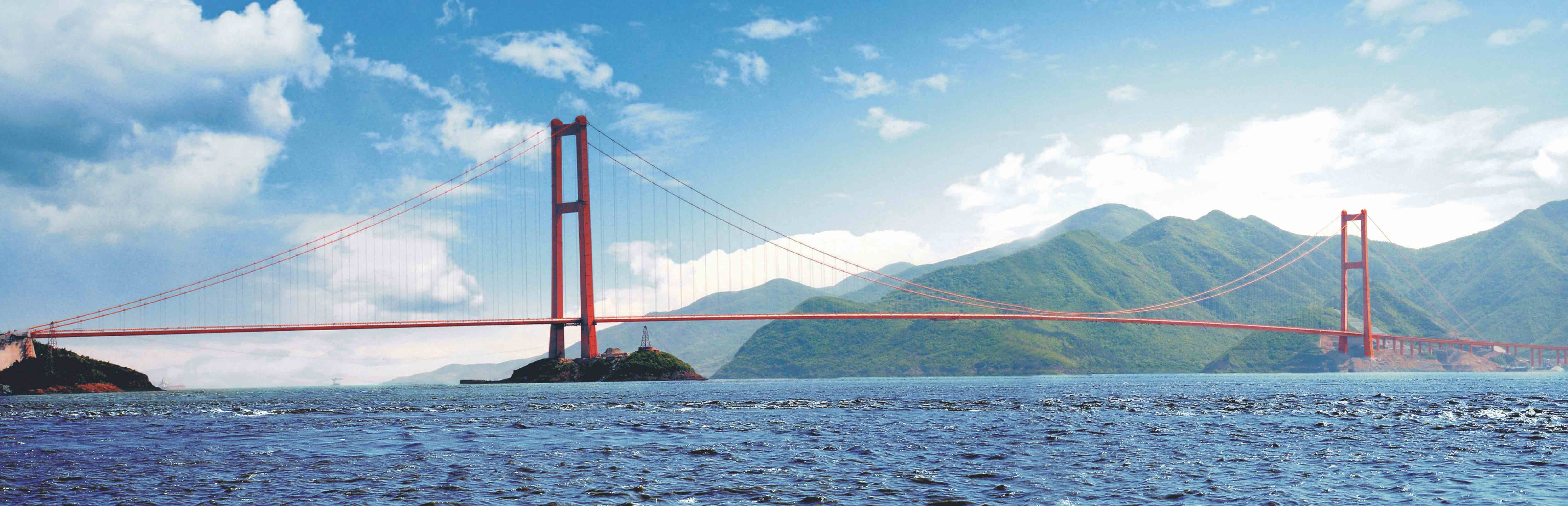 1、浙江舟山西堠門跨海大橋，主跨1650米的懸索跨海特大橋，居中國第一，世界第二，被譽為“神州第一橋”，獲得國際橋梁“古斯塔夫林德薩爾獎、2015年菲迪克杰出項目獎、魯班獎、詹天佑土木工程大獎、中國公路學會科技進步一等獎。.jpg