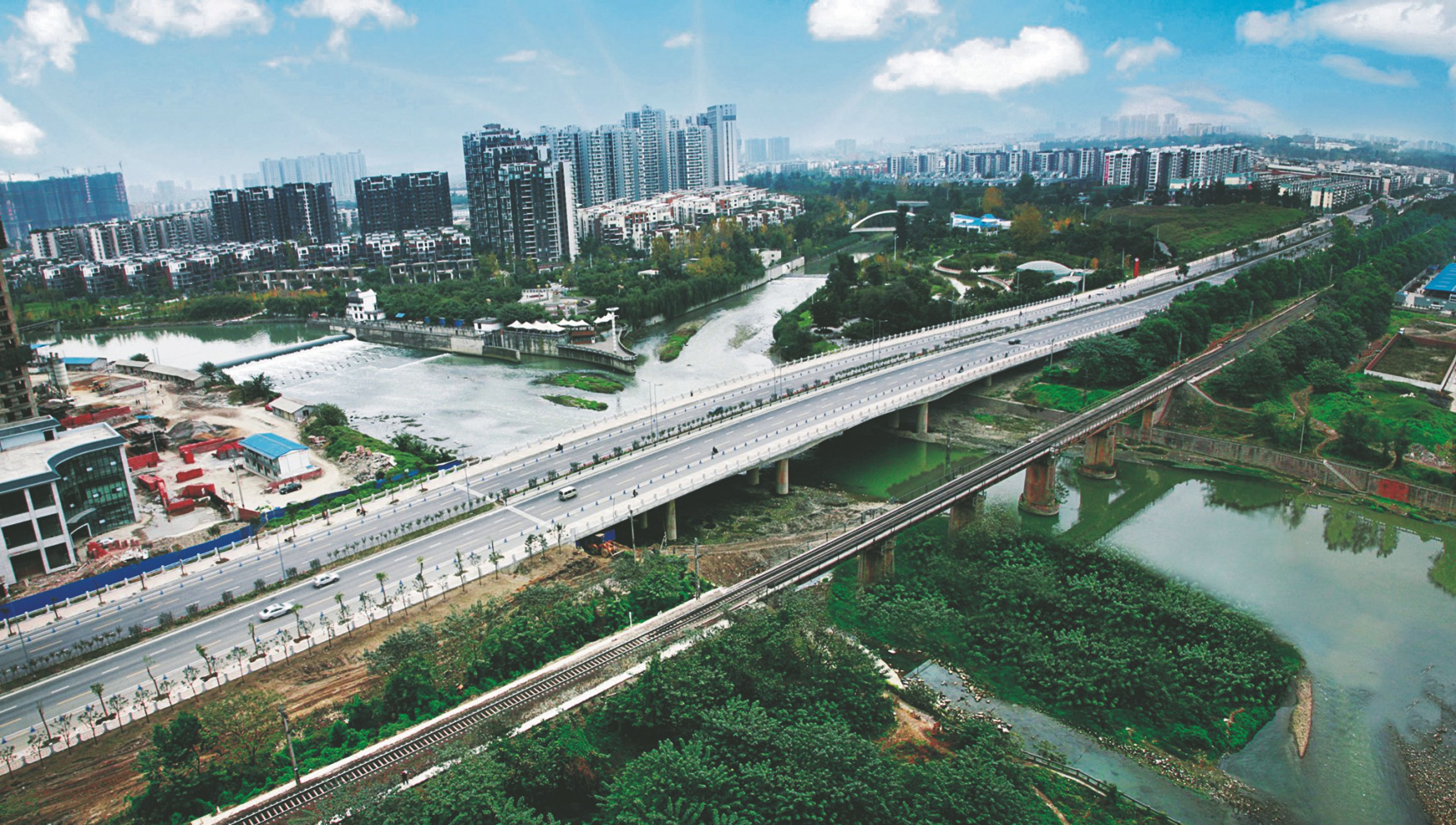 1成都IT大道三環路跨線橋.jpg