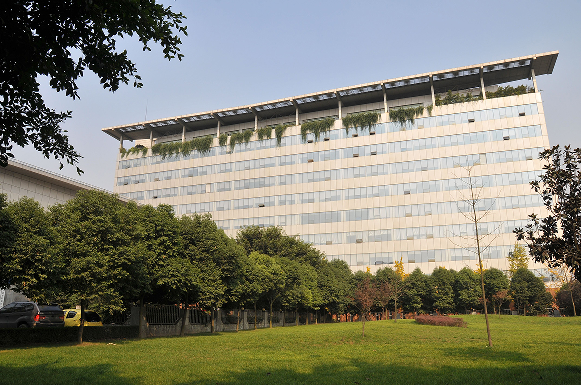 集團辦公大樓(1).jpg