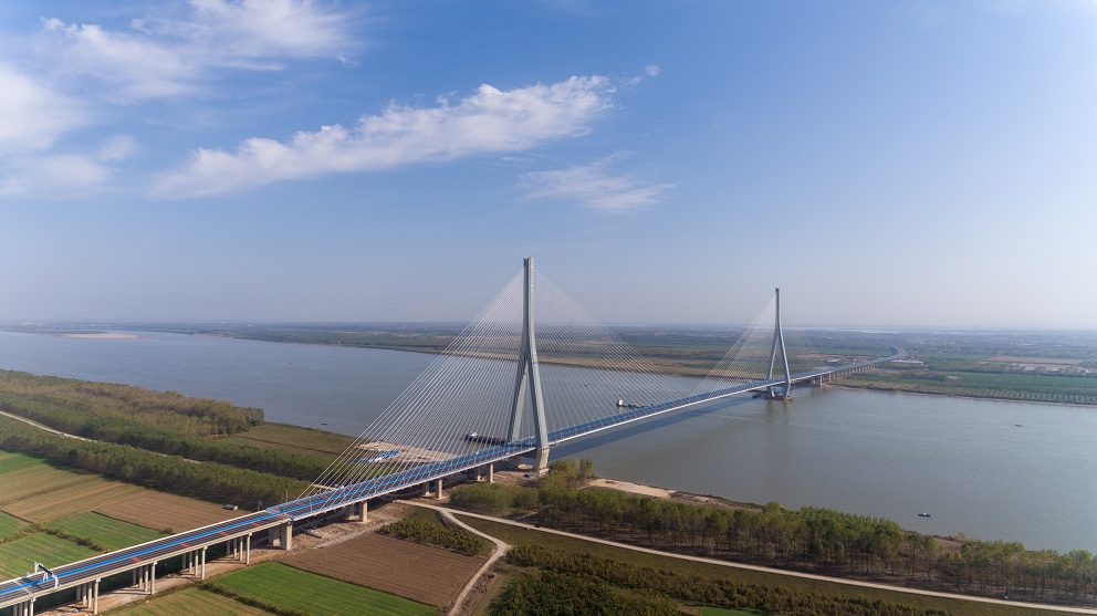 嘉魚長(zhǎng)江公路大橋.jpg