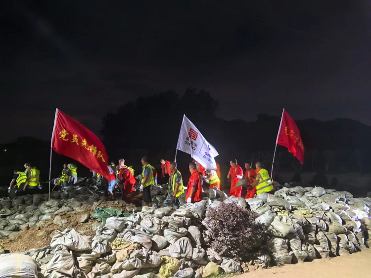 聞“汛”而動(dòng)！蕪宣改擴(kuò)建WX01標(biāo)開(kāi)展汛后搶險(xiǎn)工作